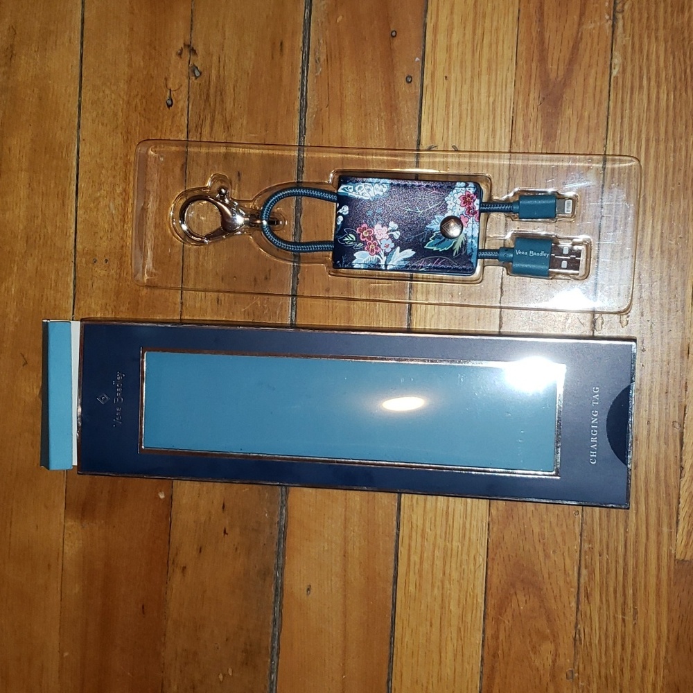 Vera Bradley Charging Tag